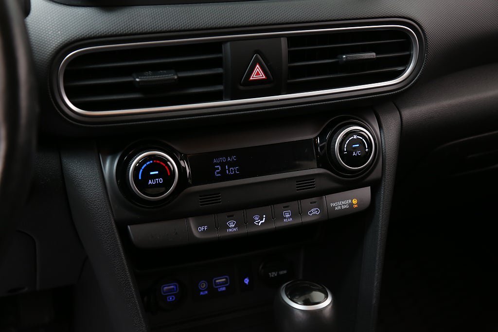 Vehicle Image 23