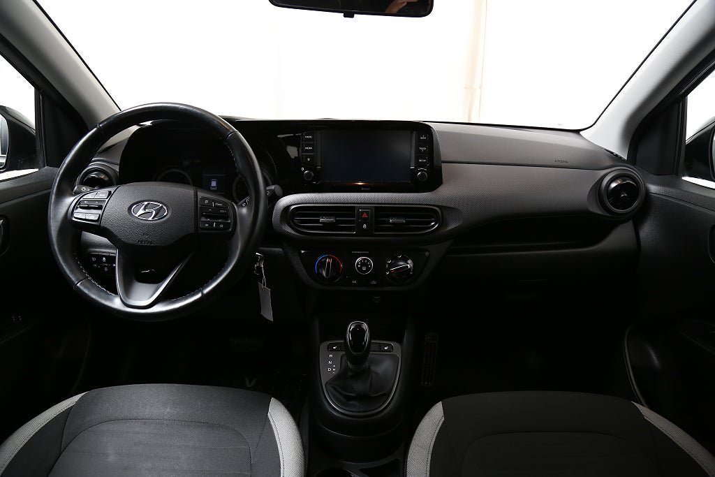 Vehicle Image 19
