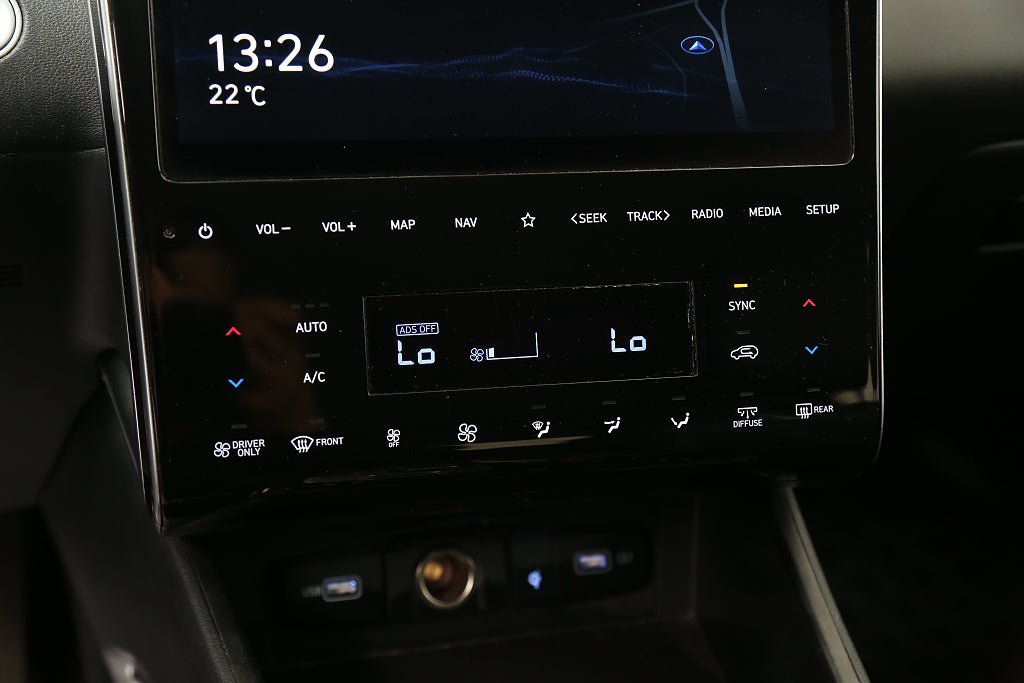 Vehicle Image 24