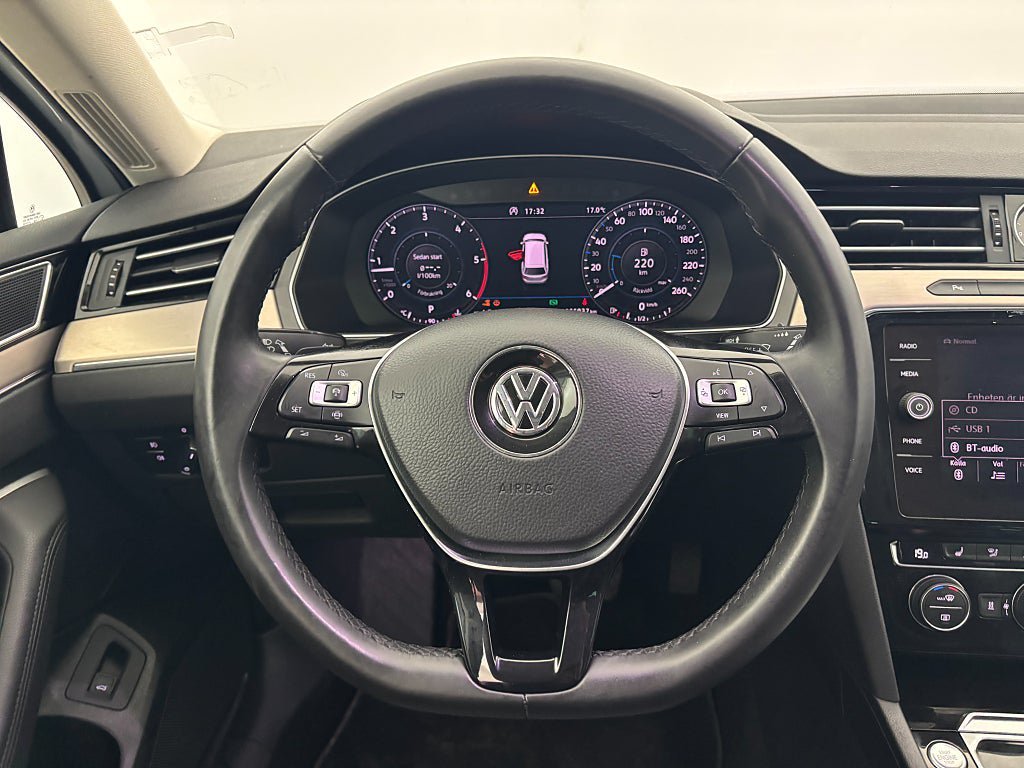 Vehicle Image 17