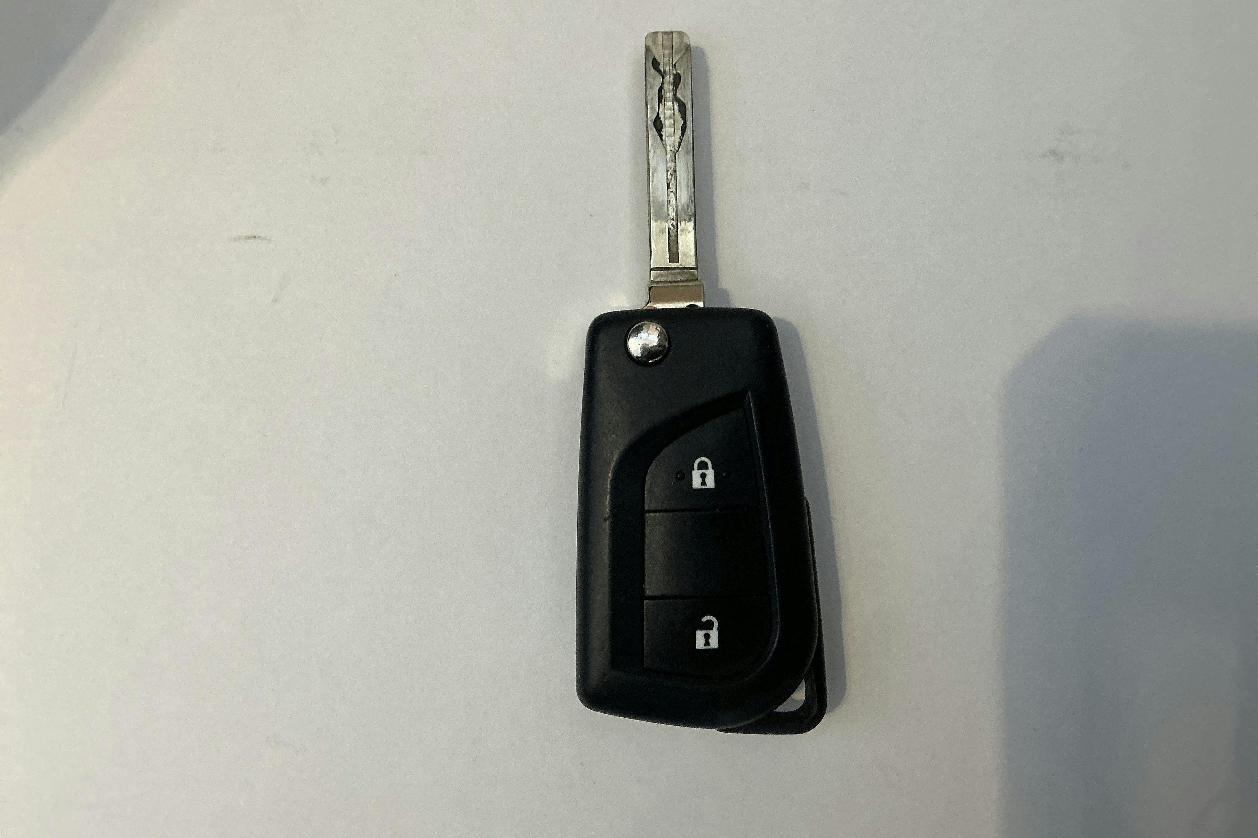 Vehicle Image 12