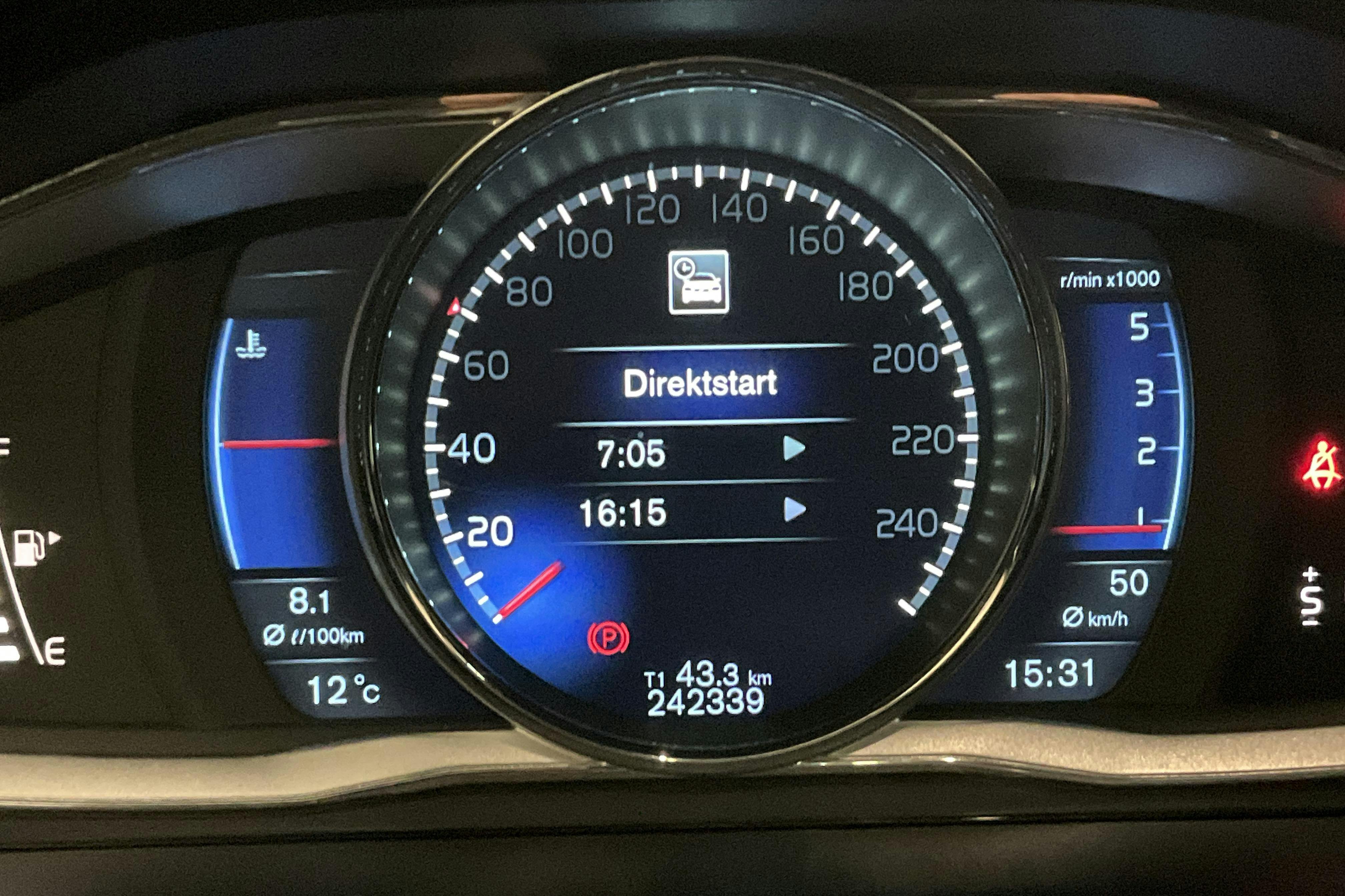 Vehicle Image 14