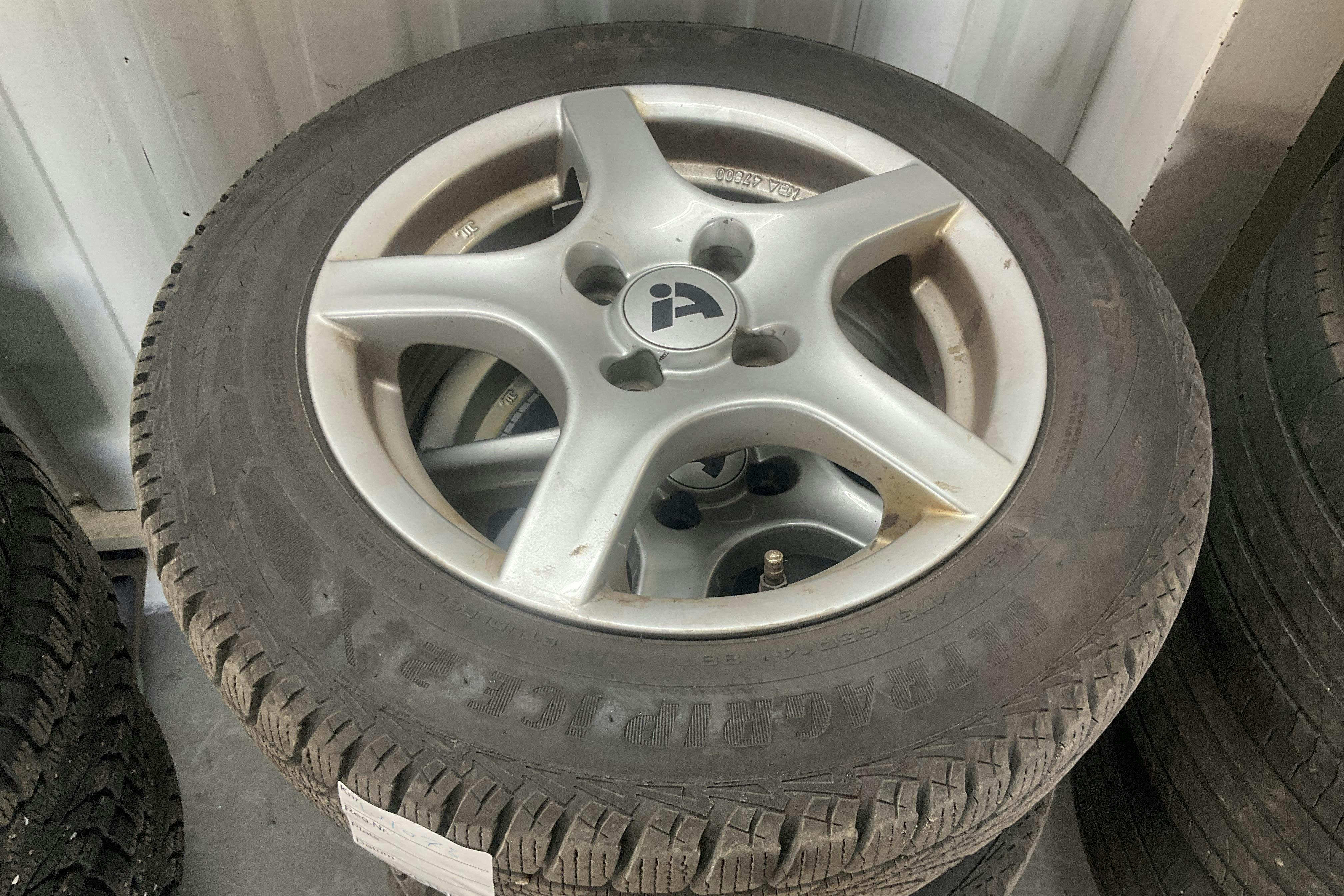 Vehicle Image 11