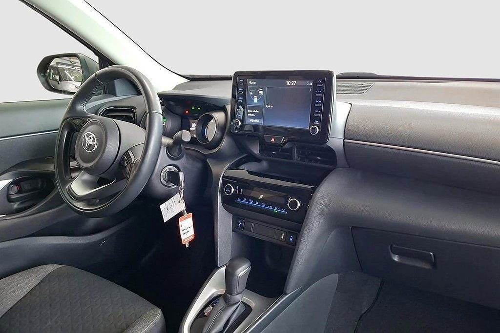 Vehicle Image 8
