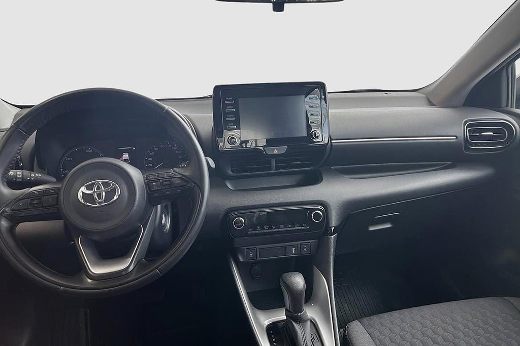 Vehicle Image 10