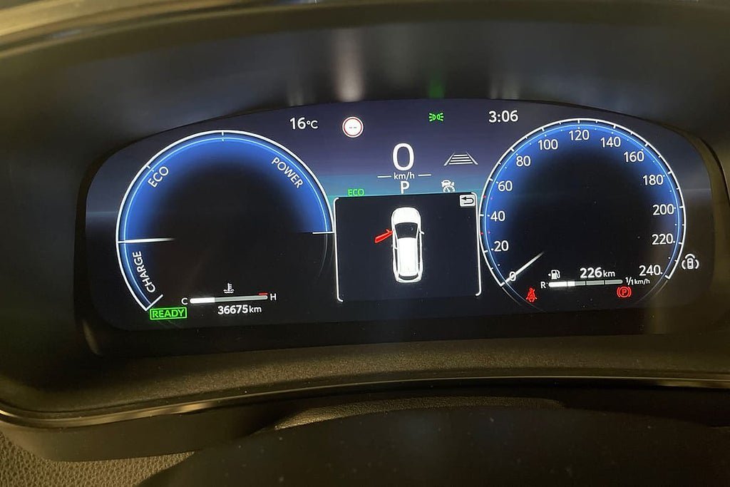 Vehicle Image 16