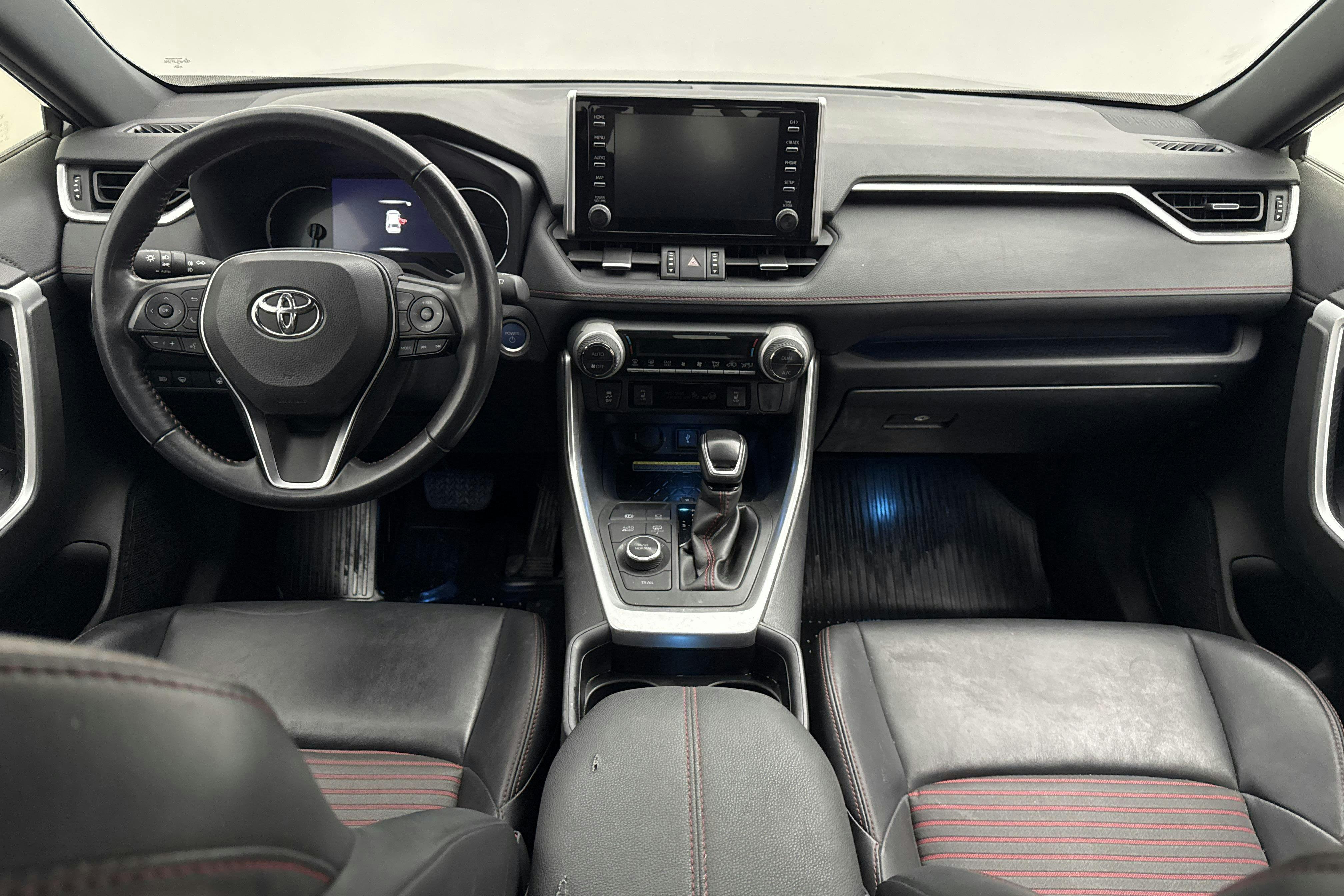 Vehicle Image 6