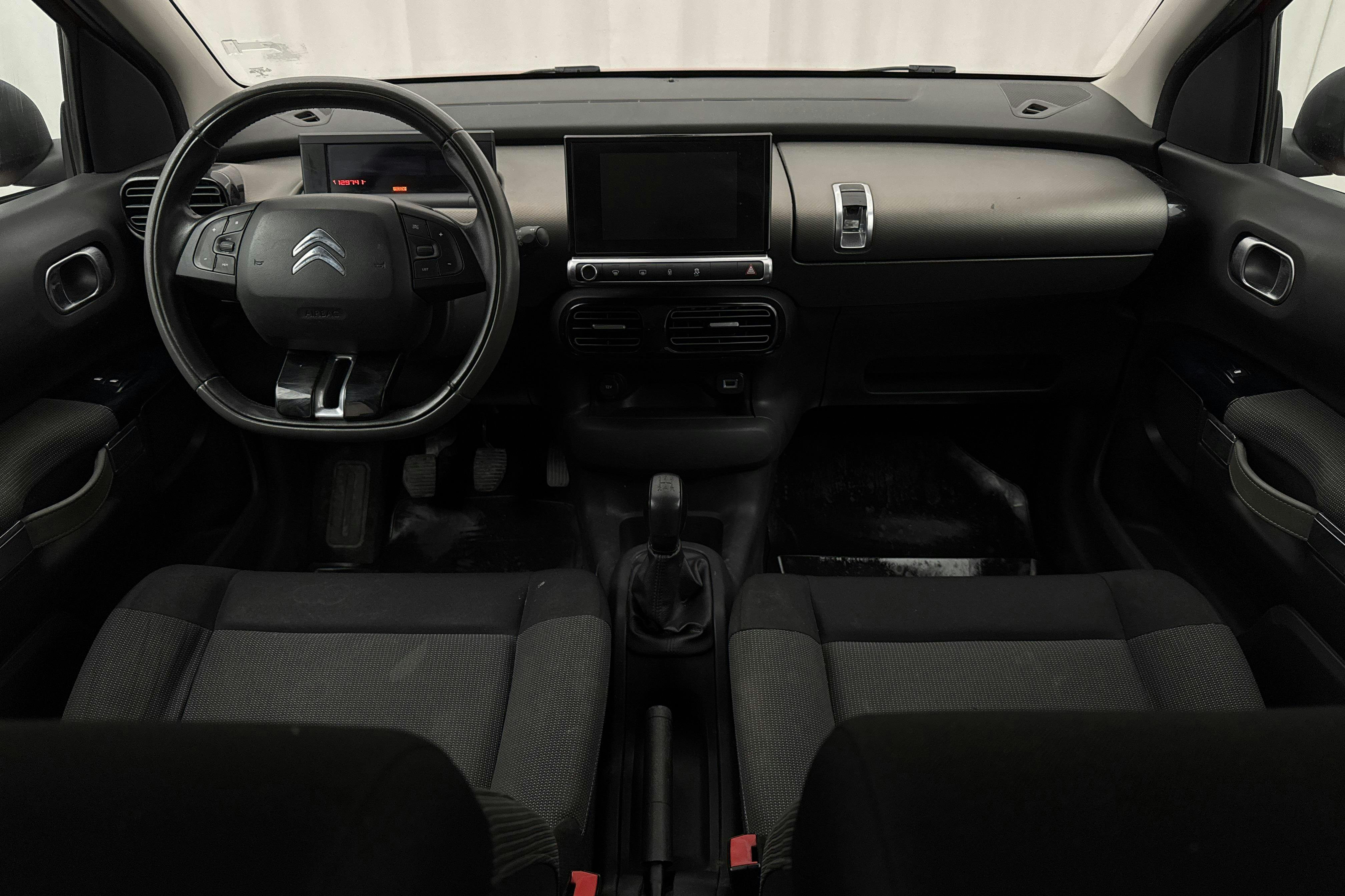 Vehicle Image 6