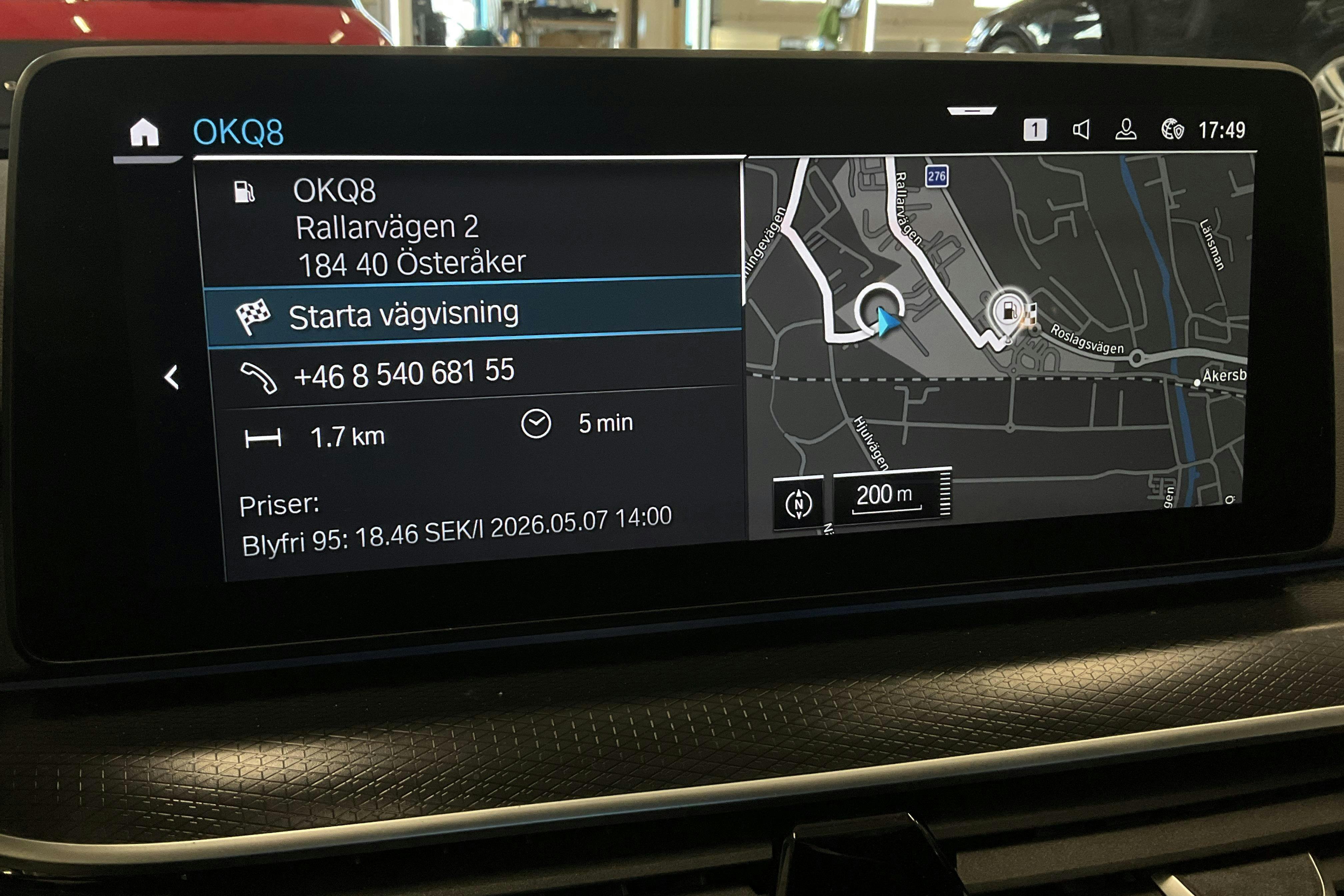 Vehicle Image 11