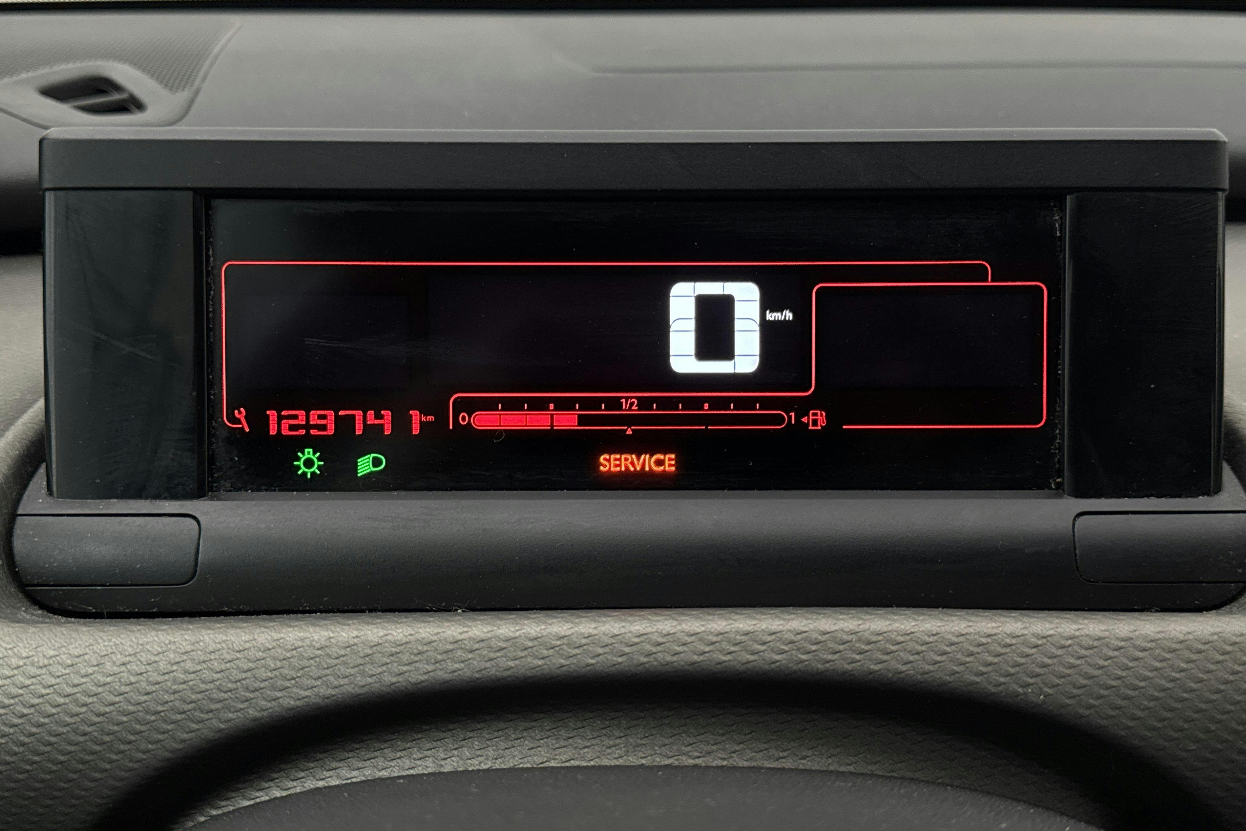 Vehicle Image 10