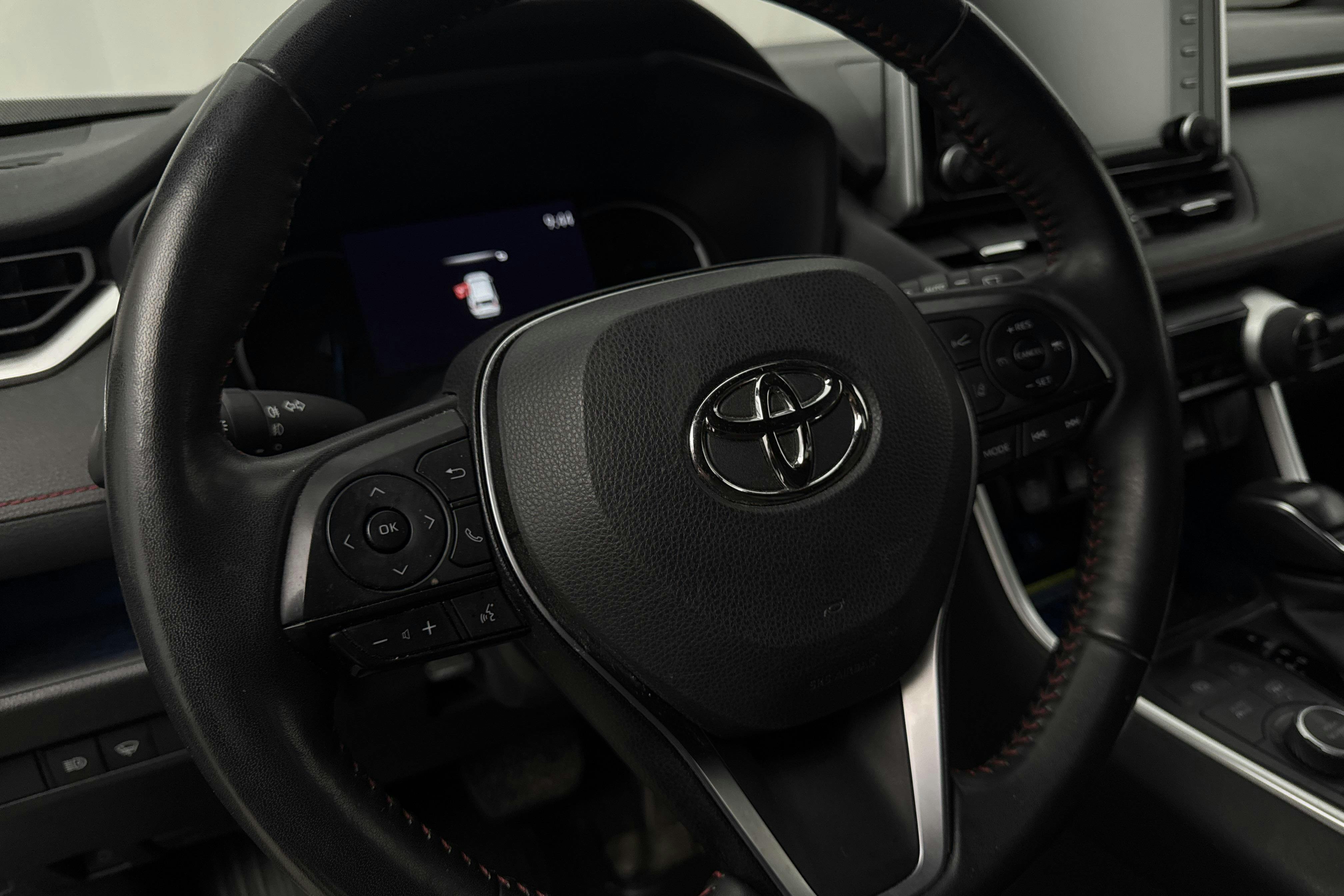 Vehicle Image 15