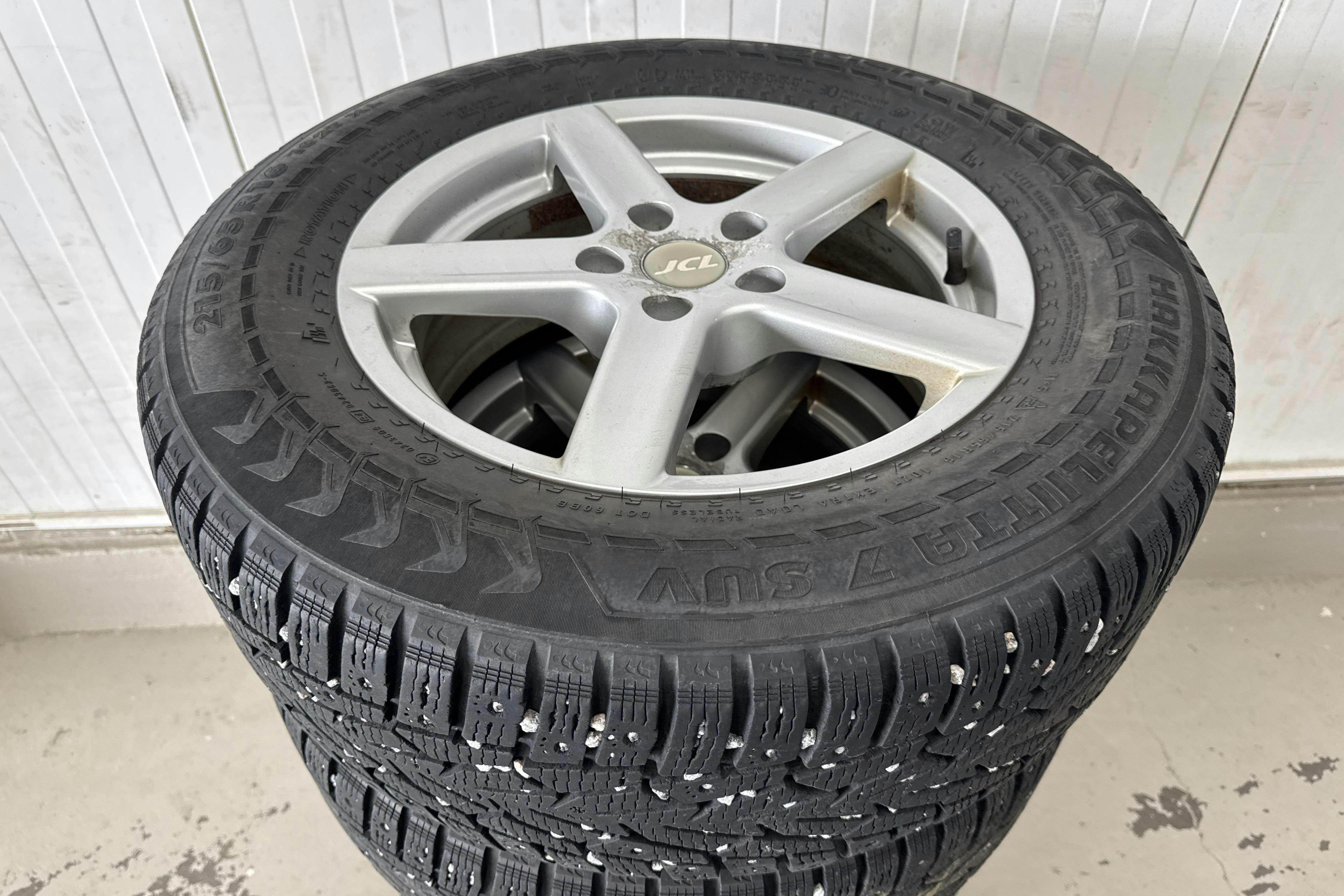 Vehicle Image 15