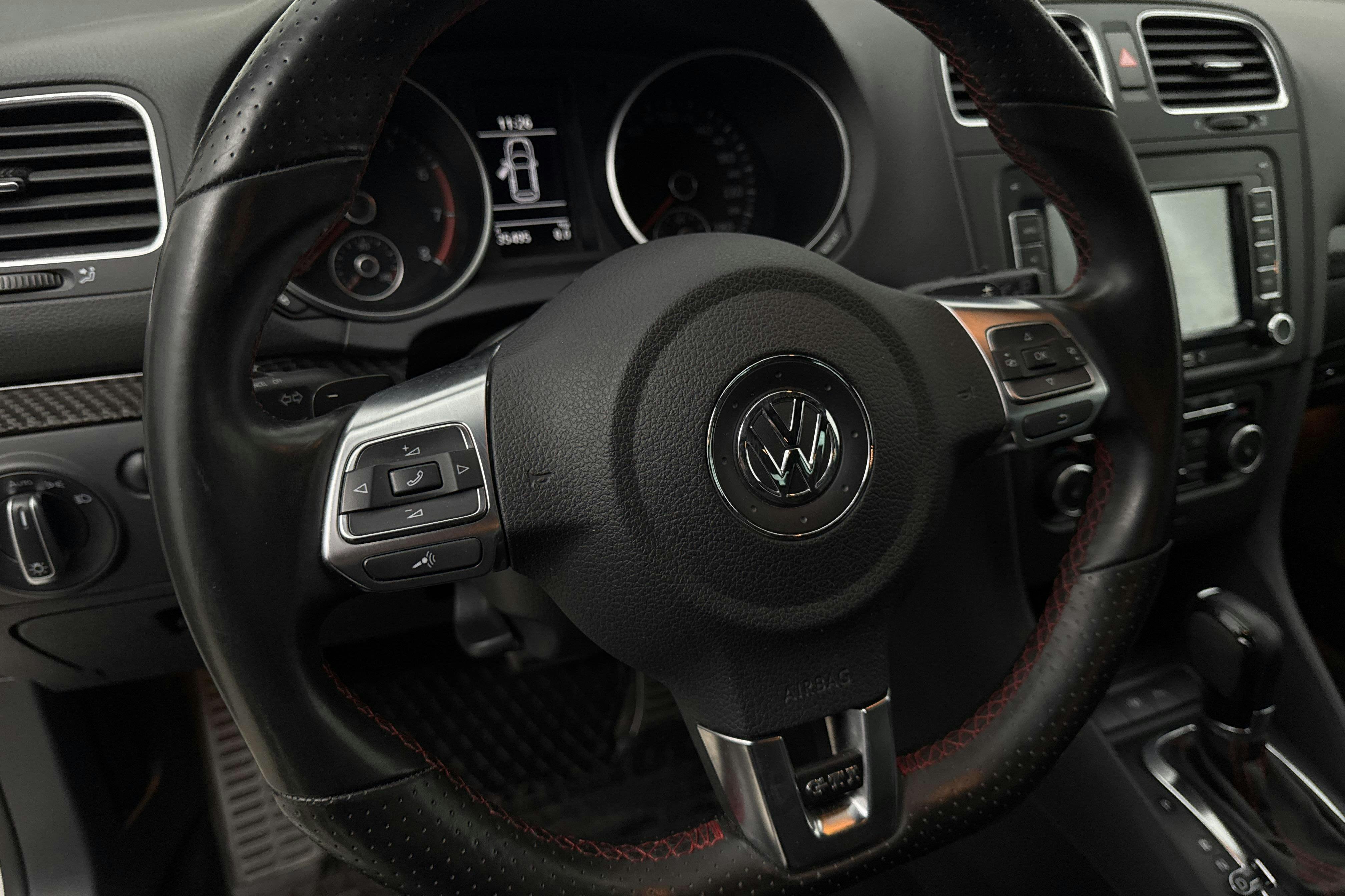 Vehicle Image 15
