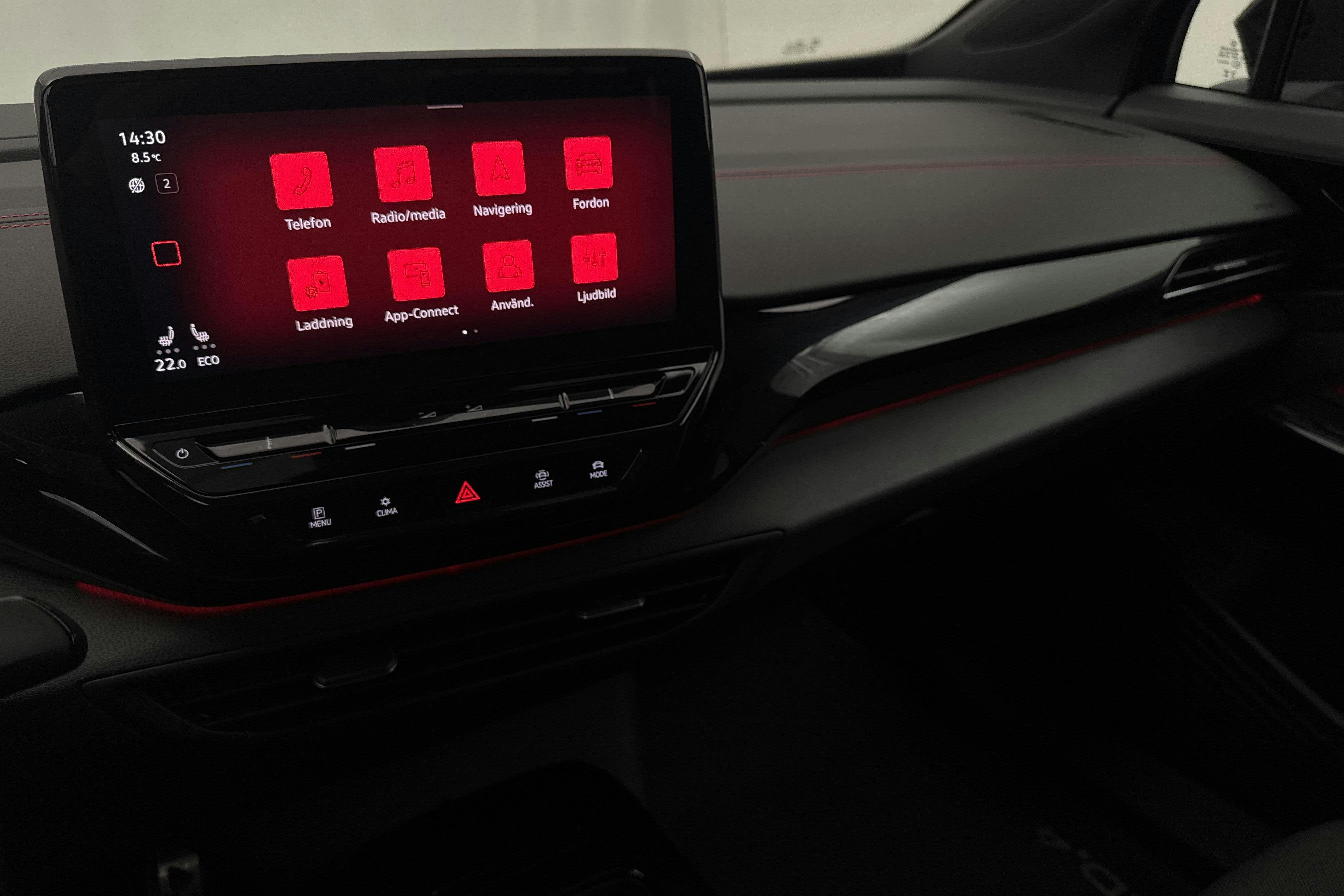 Vehicle Image 16