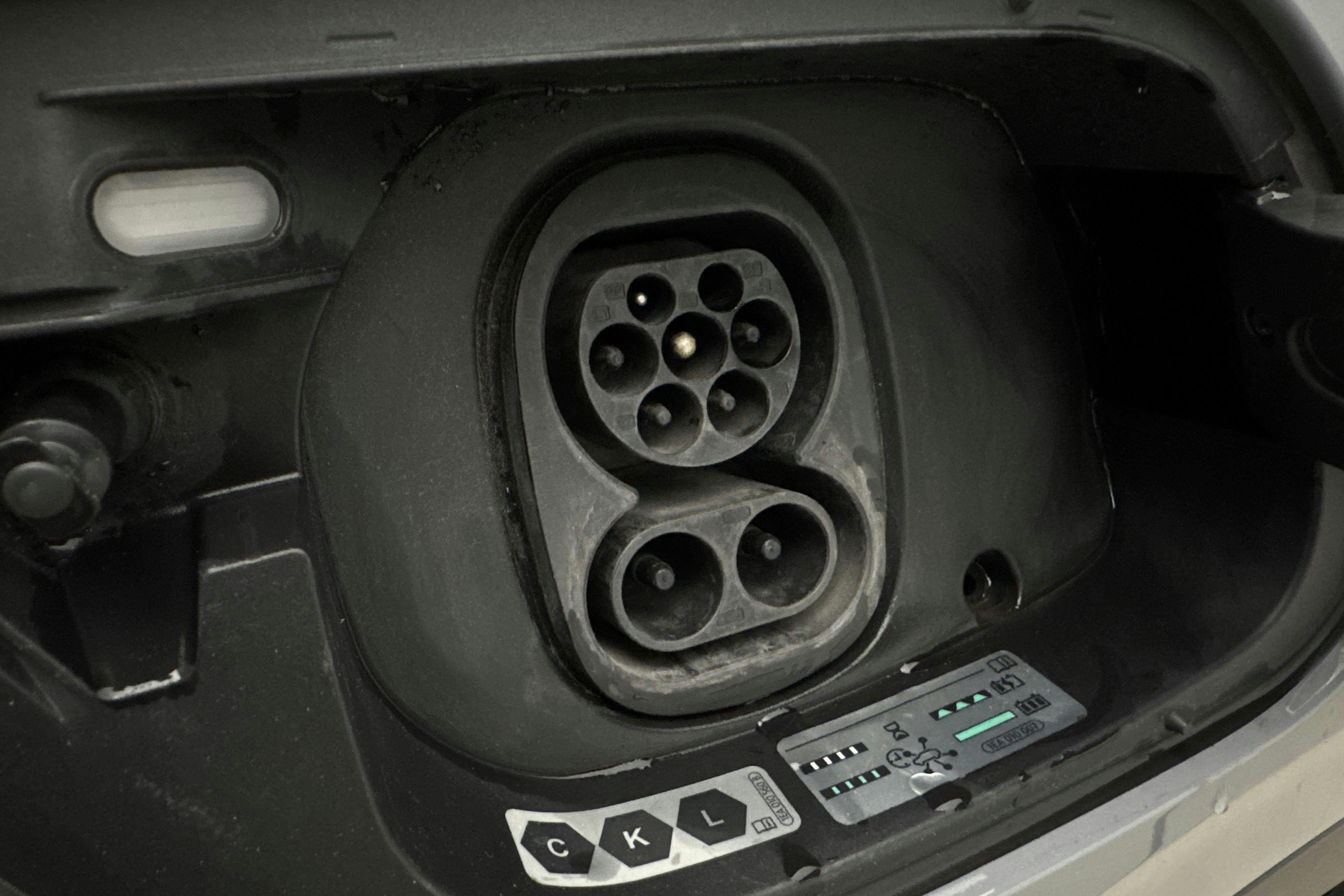 Vehicle Image 18