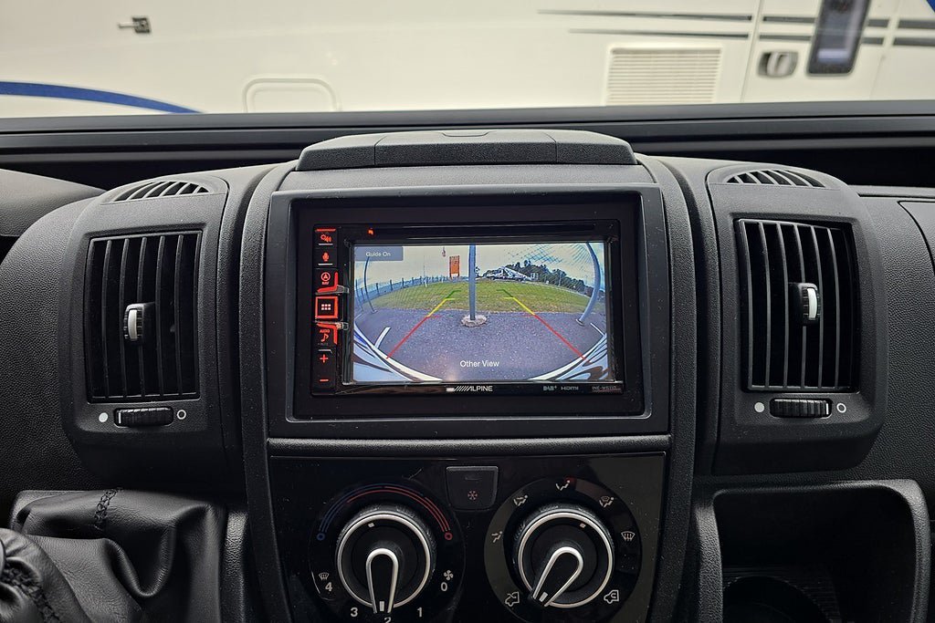 Vehicle Image 33