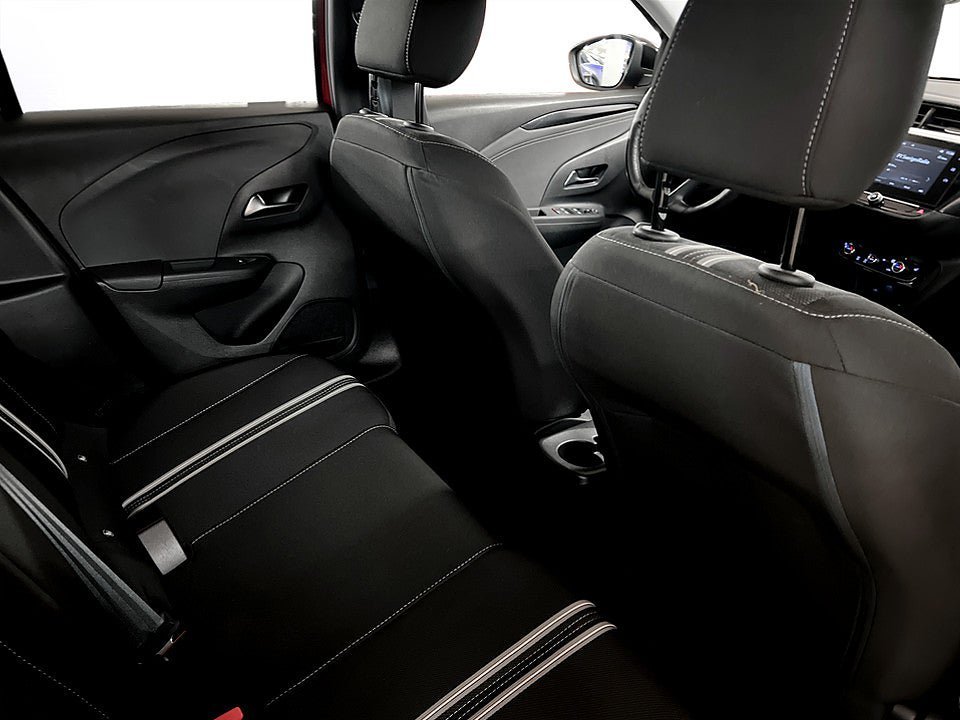 Vehicle Image 12