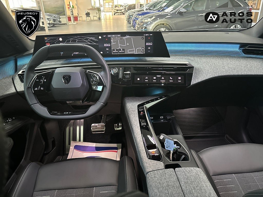 Vehicle Image 16