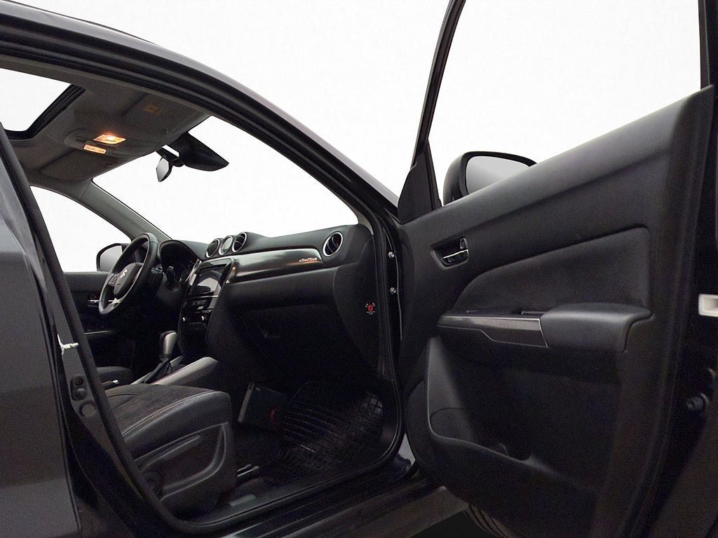 Vehicle Image 15