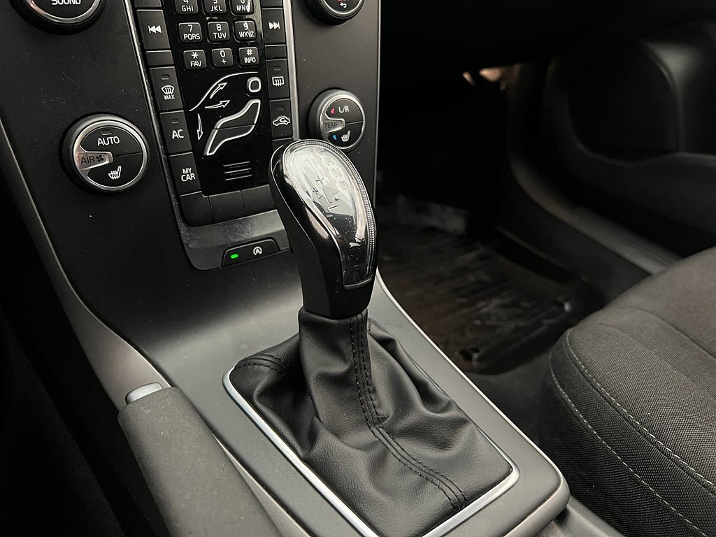 Vehicle Image 29