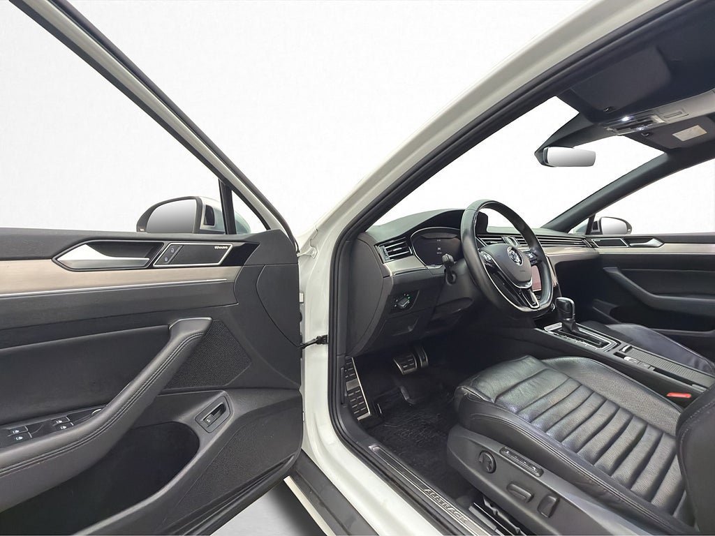 Vehicle Image 37