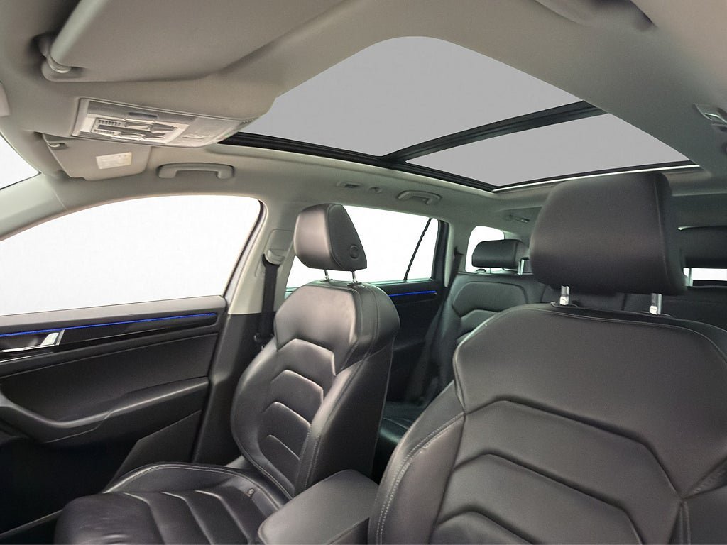 Vehicle Image 38