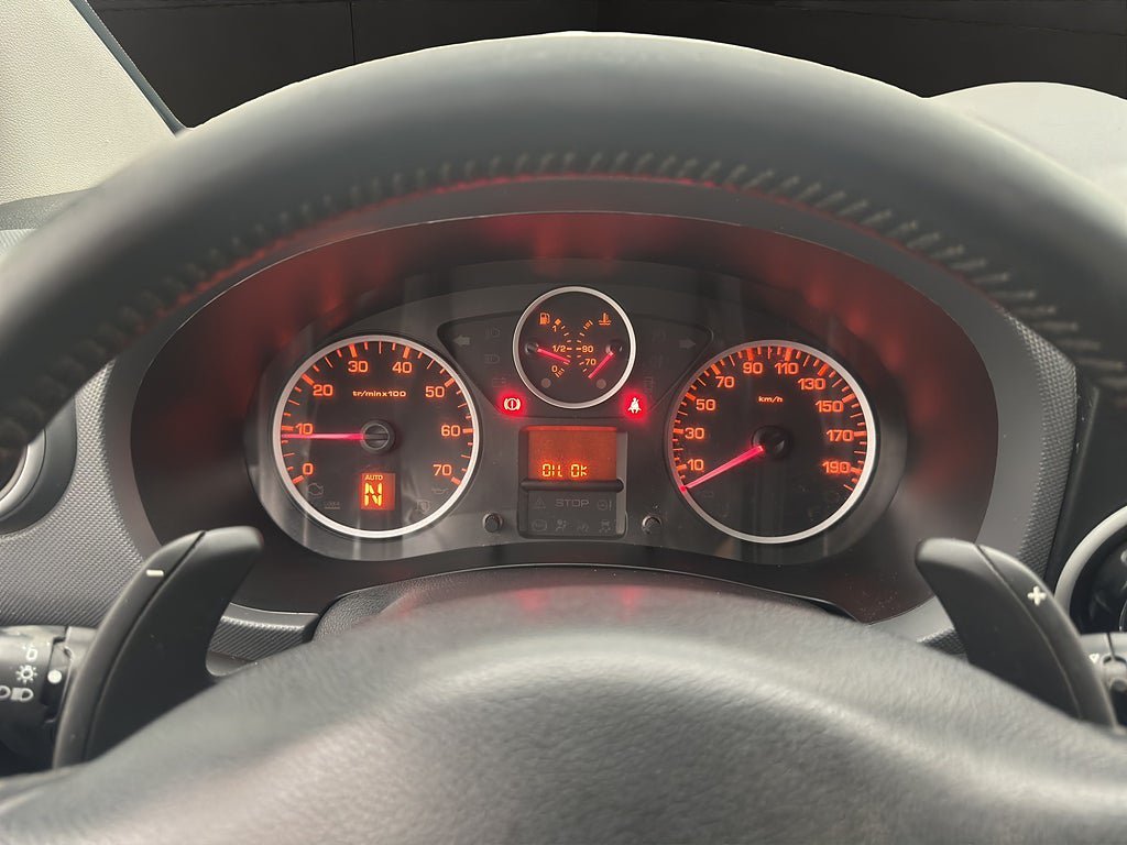 Vehicle Image 19