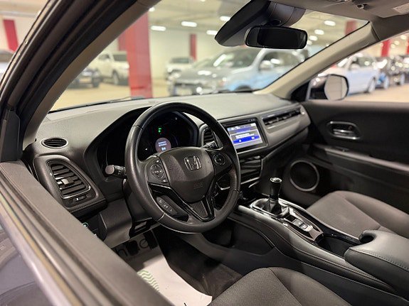 Vehicle Image 13