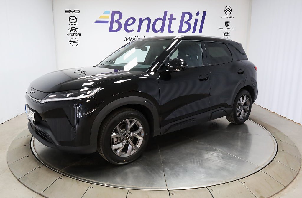 Vehicle Image 4