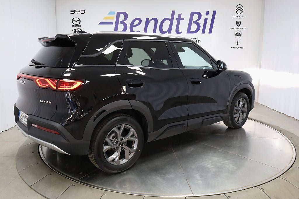 Vehicle Image 11
