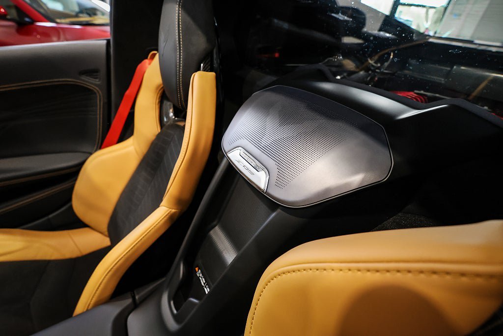 Vehicle Image 23