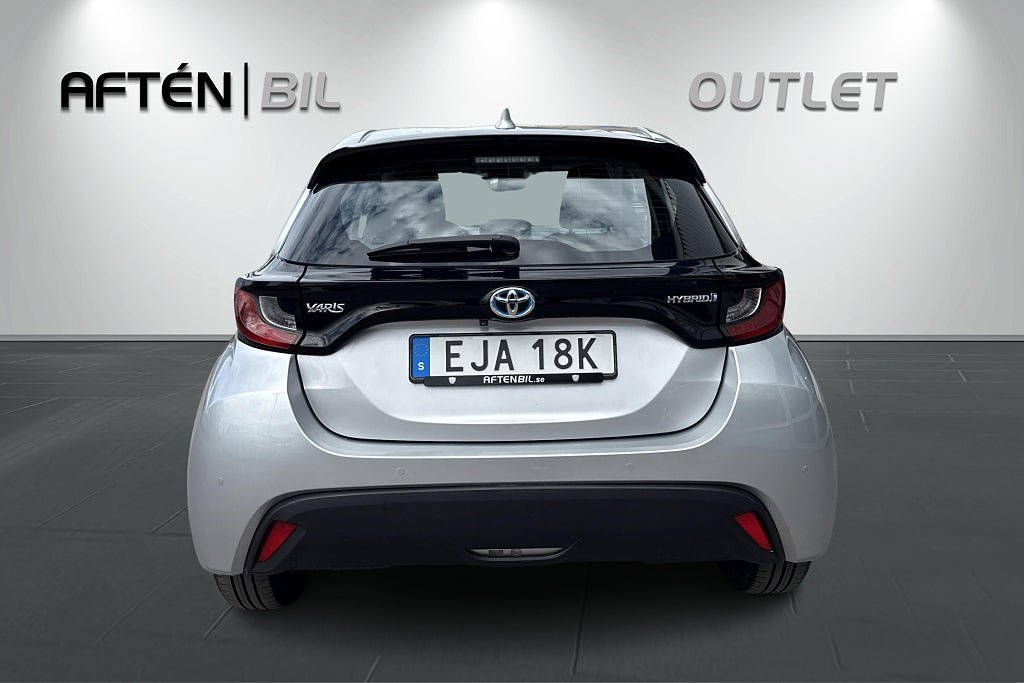 Vehicle Image 8