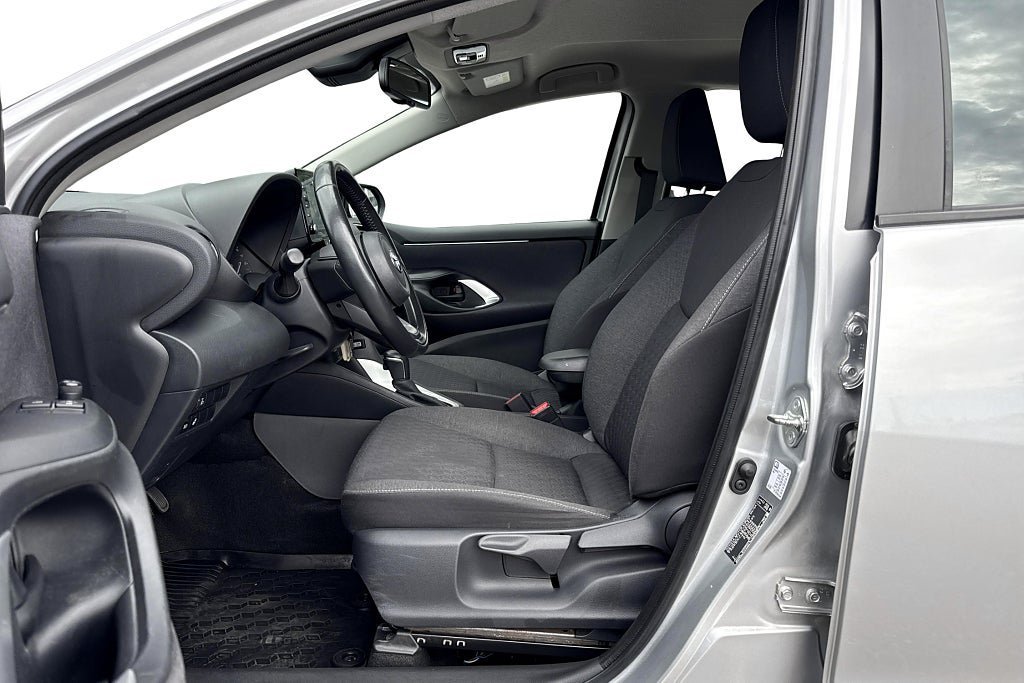 Vehicle Image 14