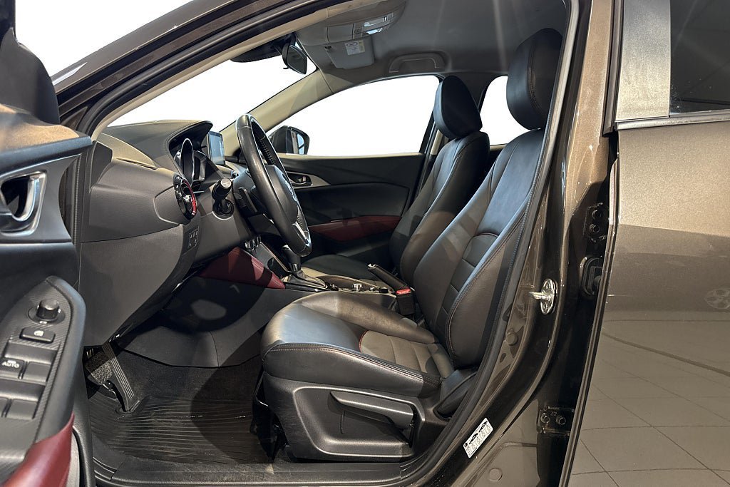 Vehicle Image 14