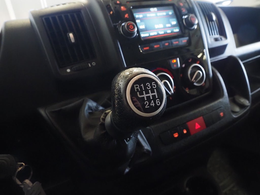 Vehicle Image 19