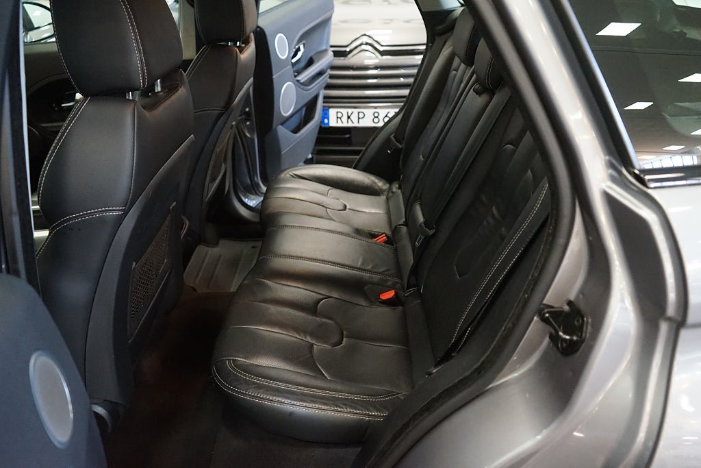 Vehicle Image 16