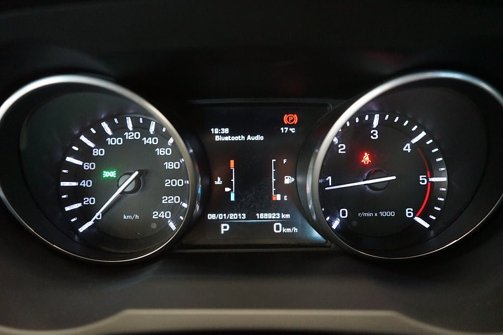 Vehicle Image 19