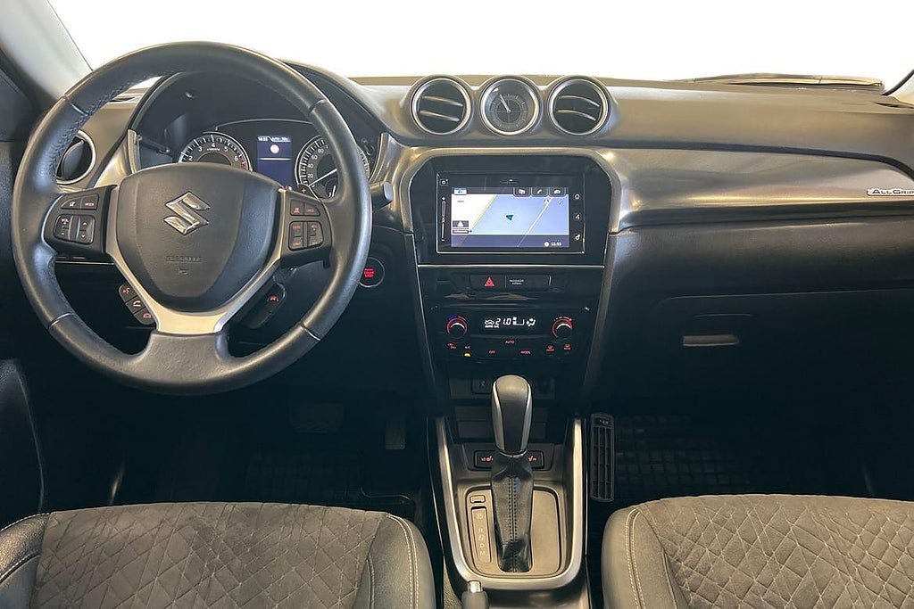 Vehicle Image 10