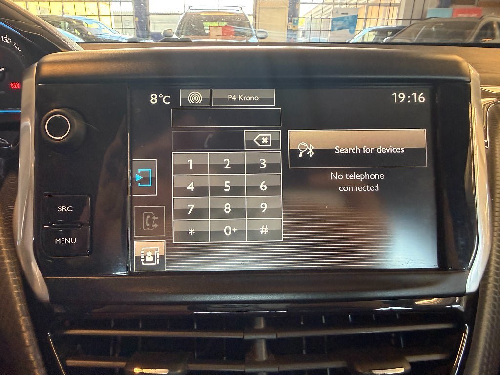Vehicle Image 12