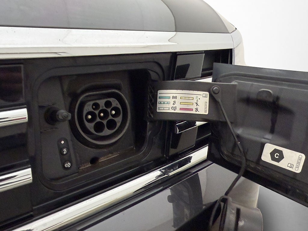 Vehicle Image 30