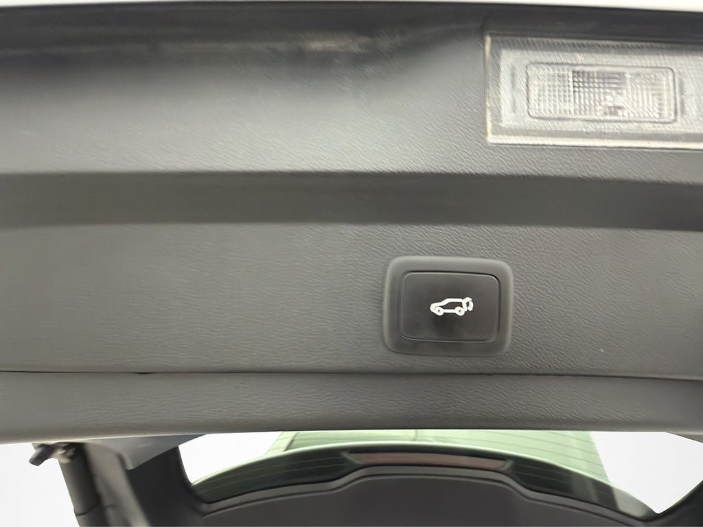 Vehicle Image 29