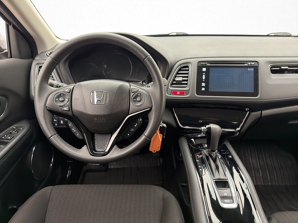 Vehicle Image 9