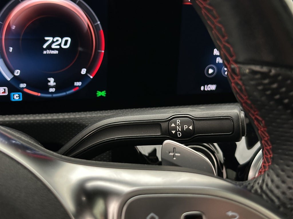 Vehicle Image 18