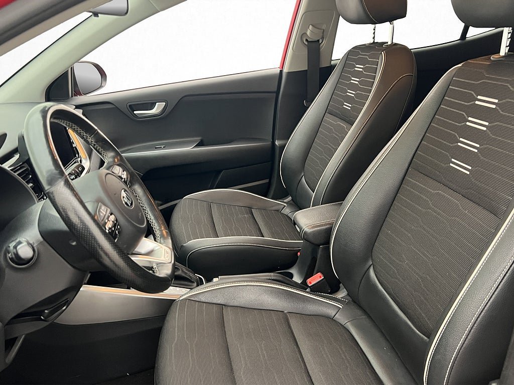 Vehicle Image 22