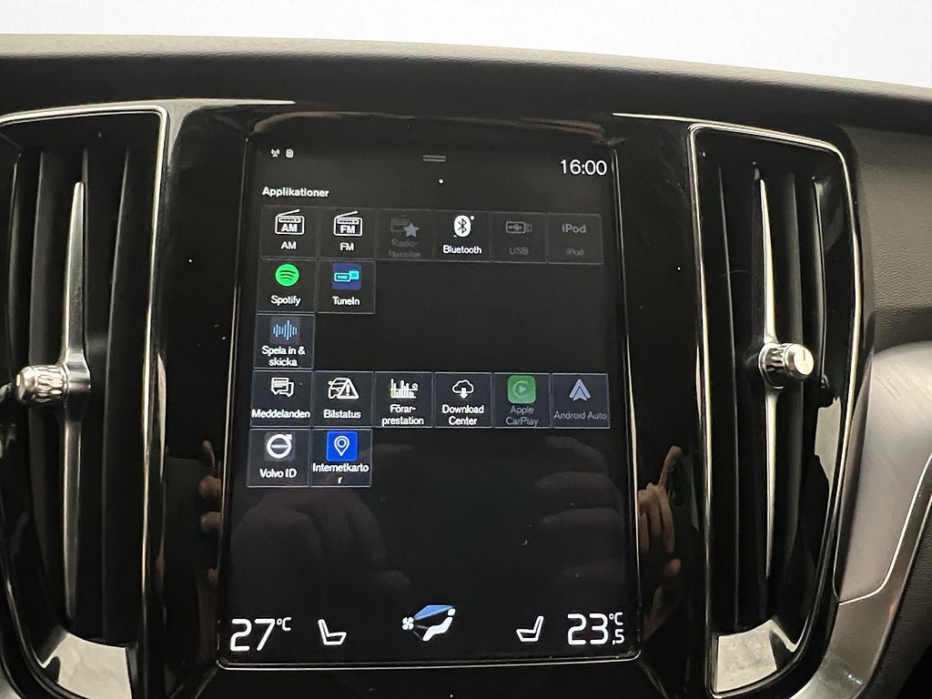 Vehicle Image 17