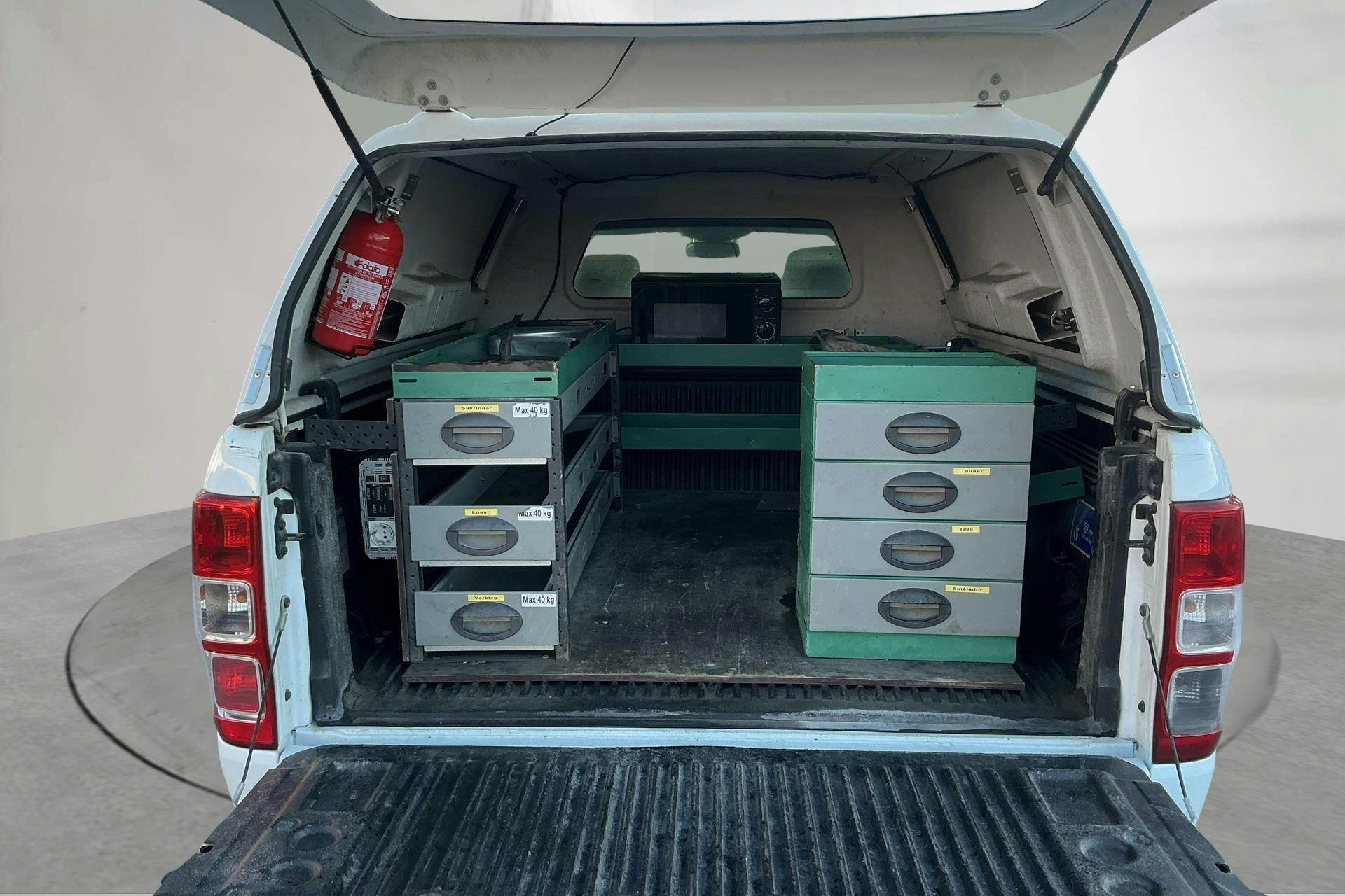Vehicle Image 9