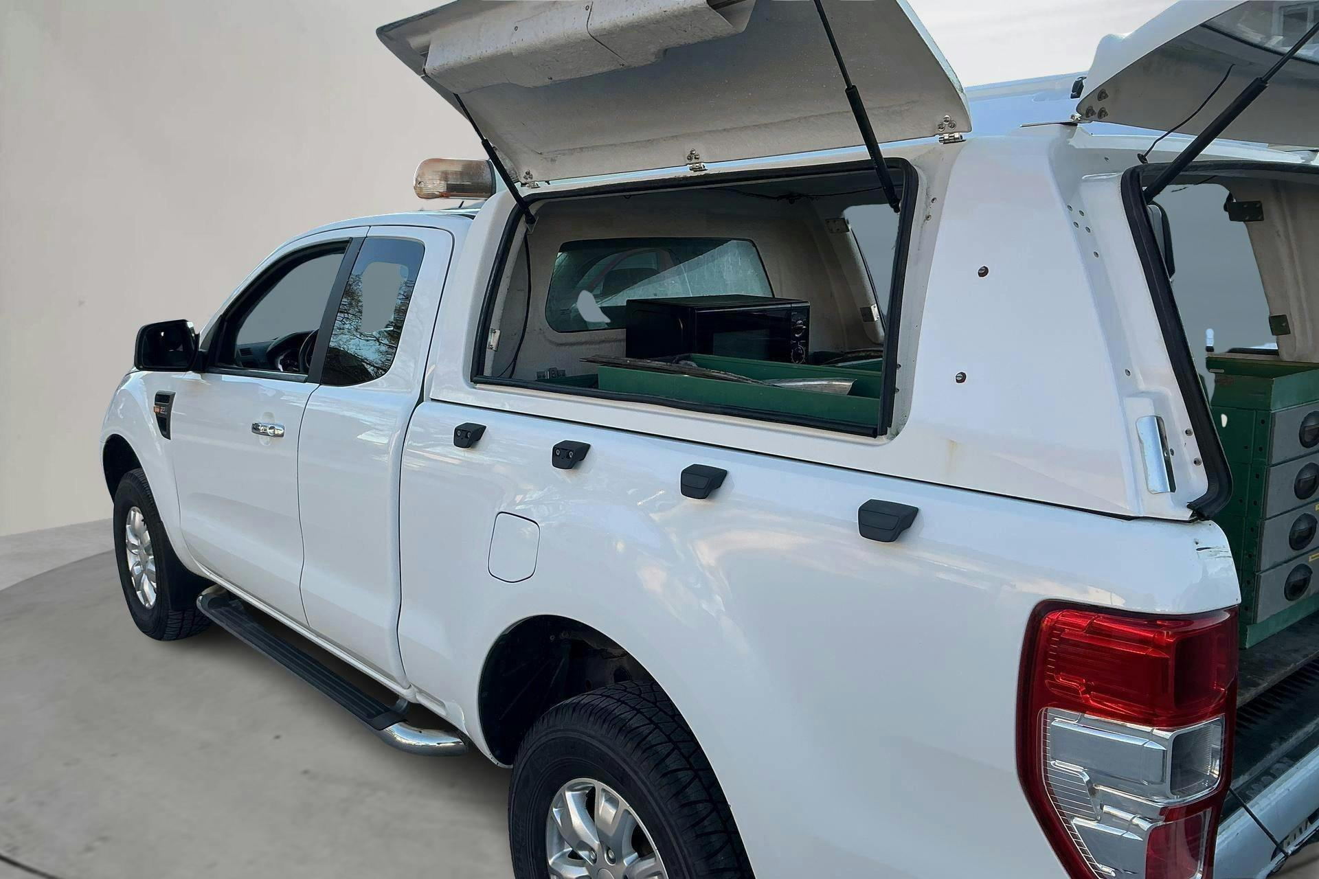 Vehicle Image 12