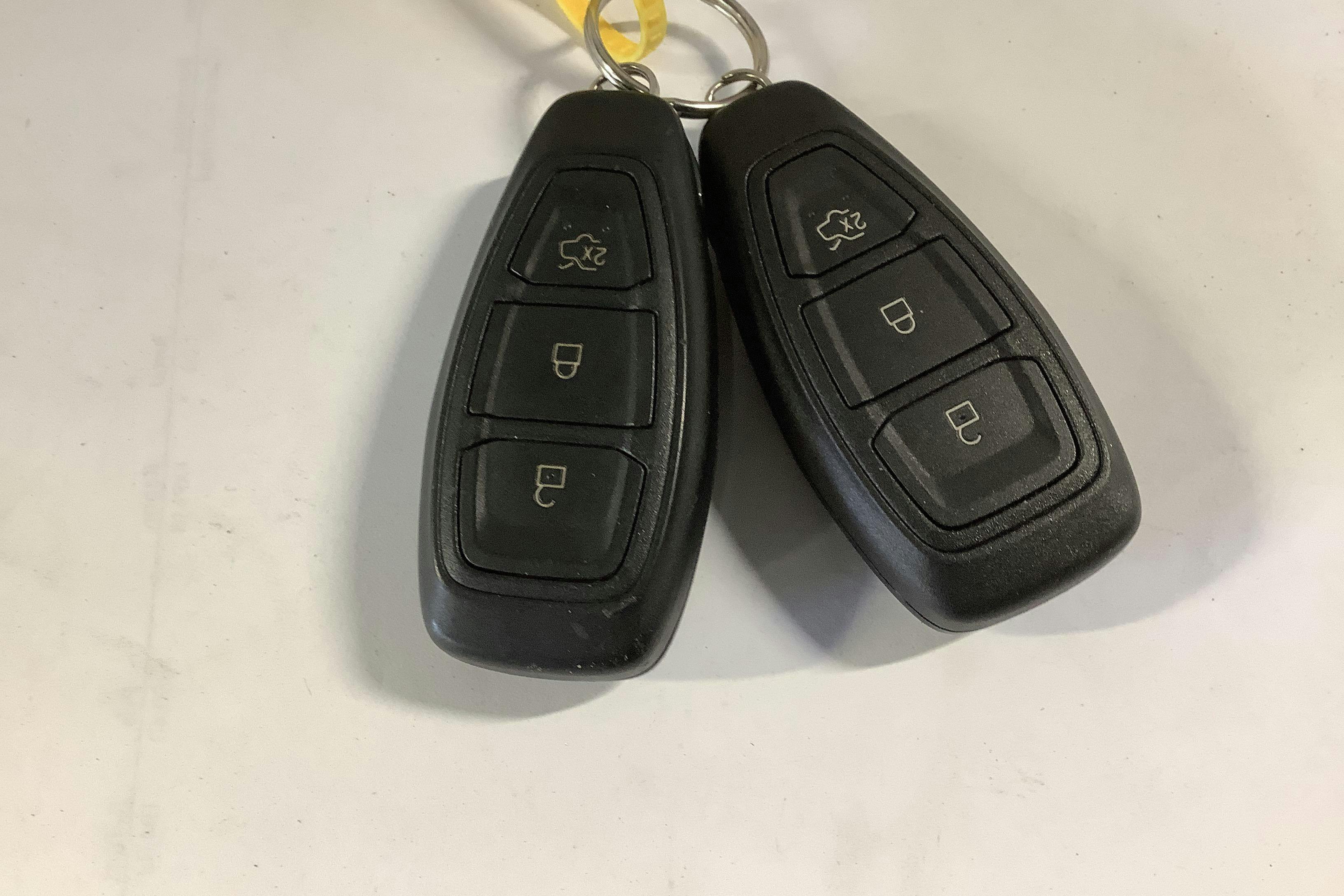 Vehicle Image 17