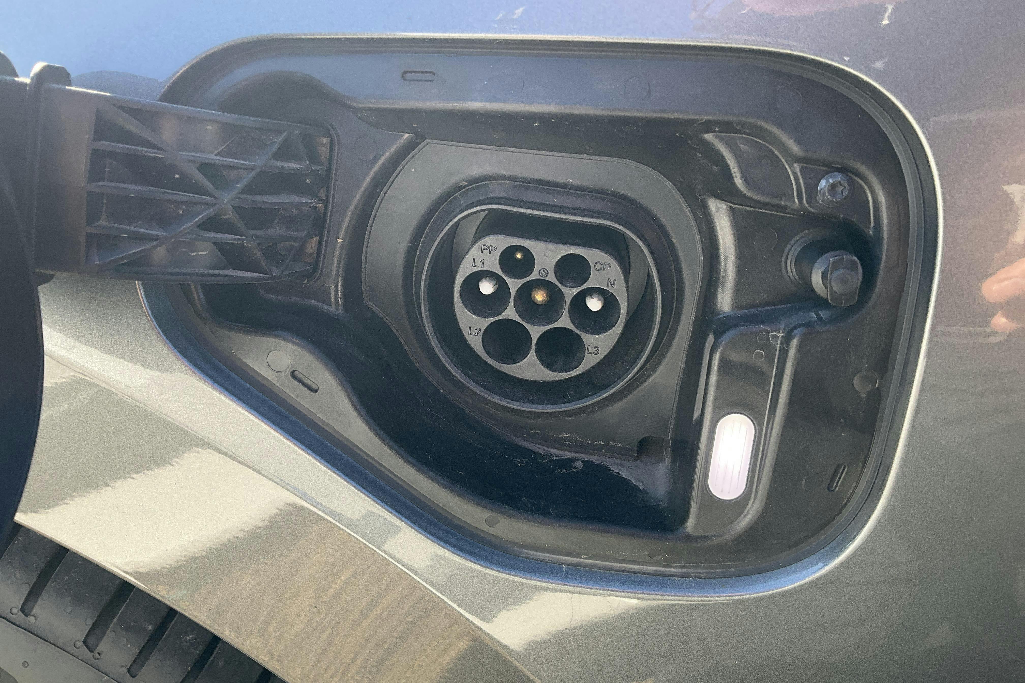 Vehicle Image 14