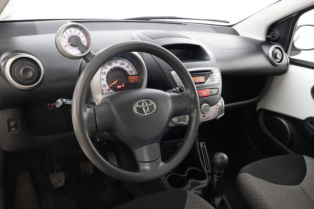 Vehicle Image 18